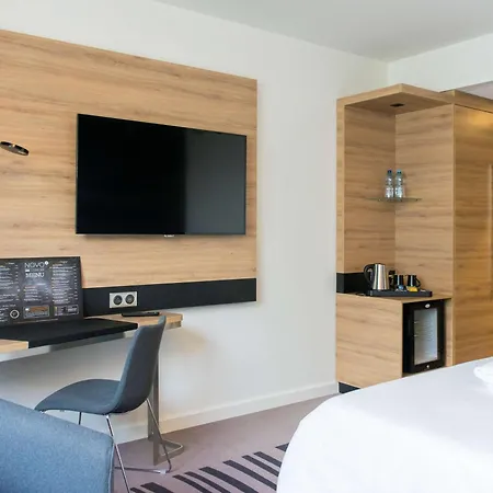 Novotel Centrum Готель
