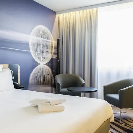 Готель Novotel Centrum 4*