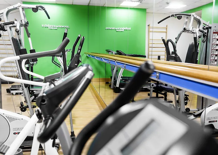 מלון Novotel Centrum 4*