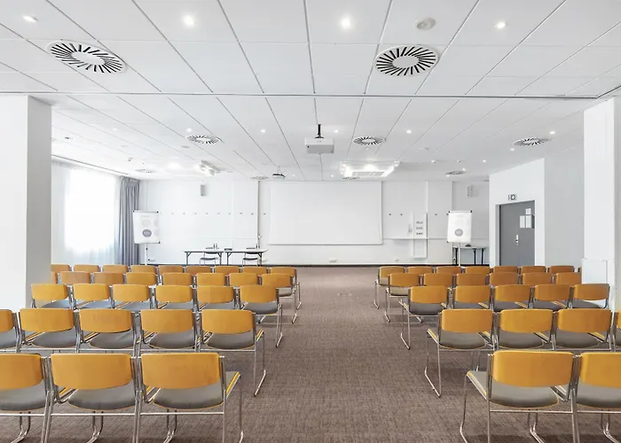 מלון Novotel Centrum שצ'צ'ין